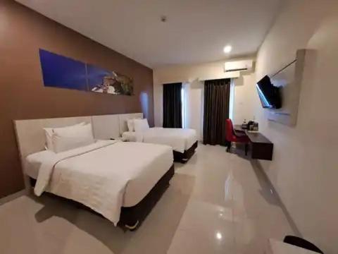 Hotel Simfony Alor Kalabahi Exterior photo
